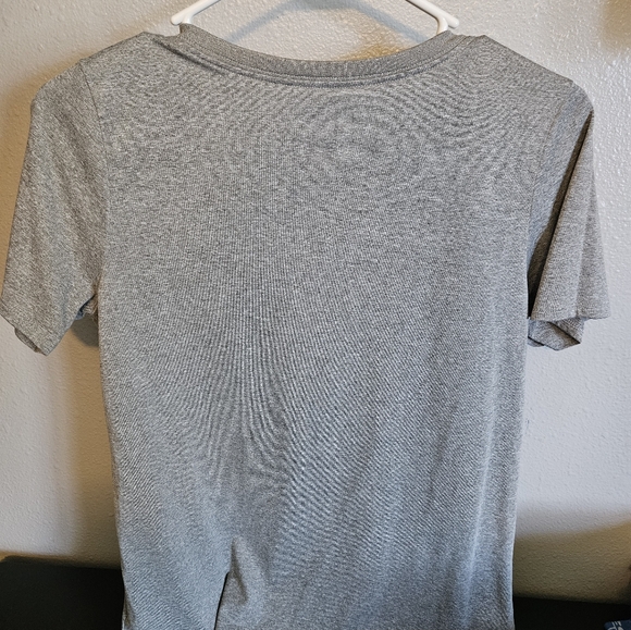 Nike Short Sleeve - Picture 2 of 4